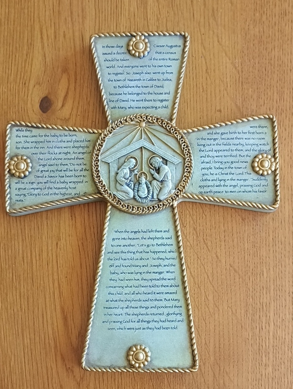 Wall Cross By Roman Inc 2001 Nativity Scene With Scripture Text Green/Gold Trim